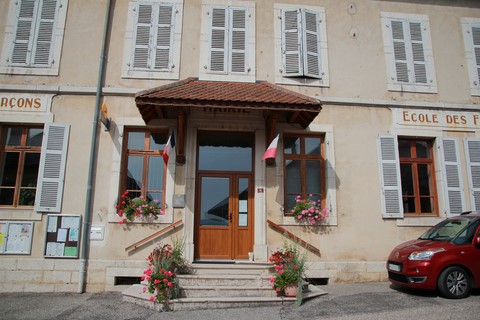 mairie ruffieu