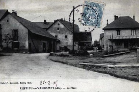 Ruffieu - La Place